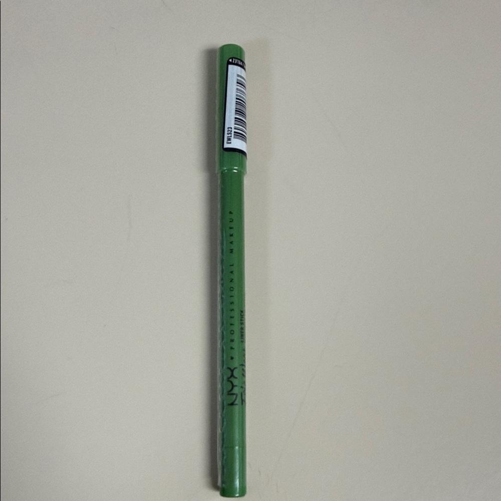 NYX Professional Makeup Green Eyeliner